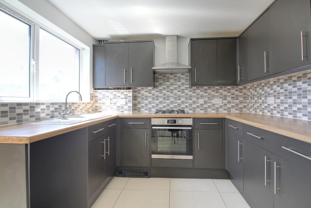 House in Portsmouth - View 2