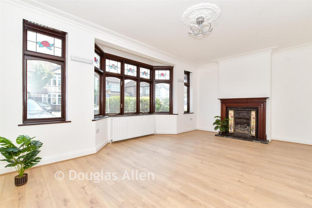 House in Ilford - View 4