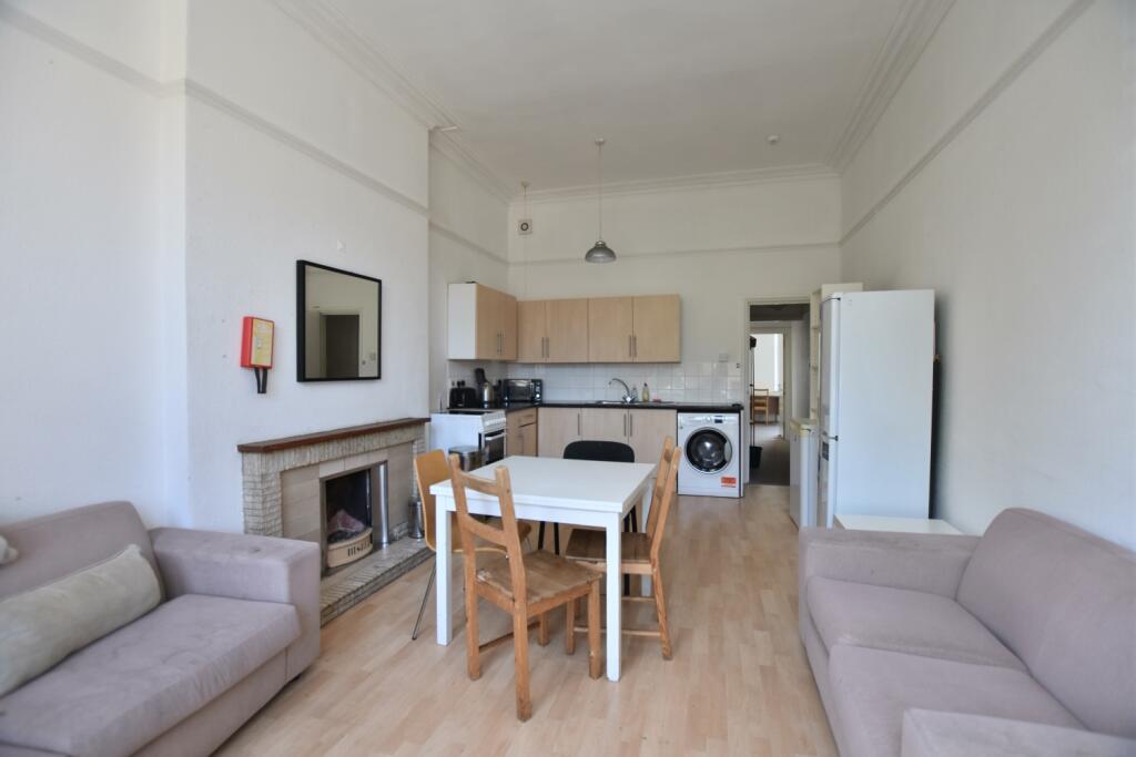 Main image of property: Tyndalls Park Road, First Floor Flat, Clifton, Bristol, BS8 1PY