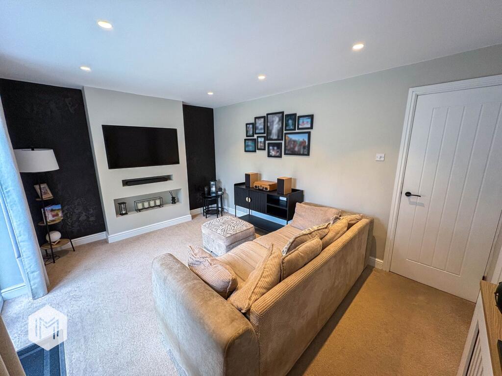 House in Warrington, Longbarn - View 2