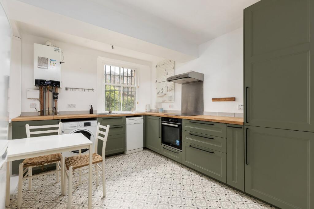 Apartment in Edinburgh, West Coates, West End - More