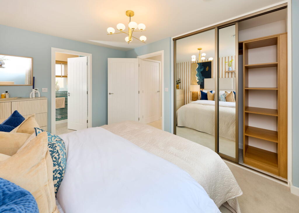 House in Broxbourne, Hammond Street - View 5