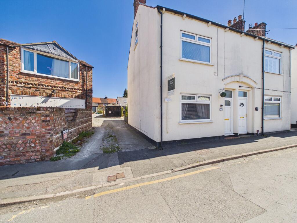 Main image of property: 53 Eastgate South, Driffield, YO25 6LU