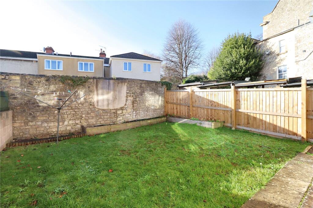 Clyde Gardens, Twerton, Bath, BA2 photo 3