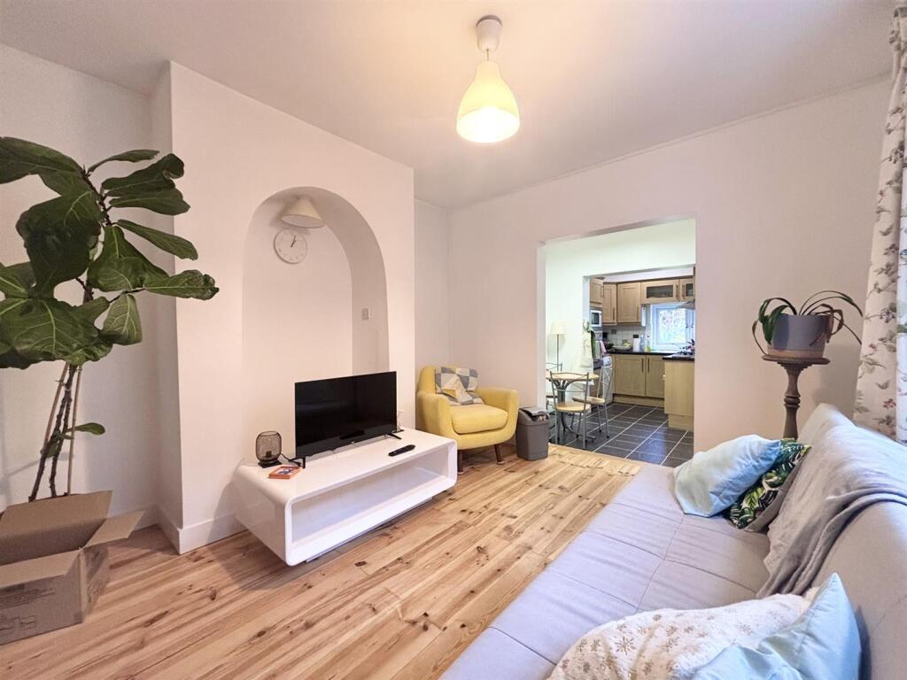 Main image of property: Walm Lane, Willesden Green, NW2