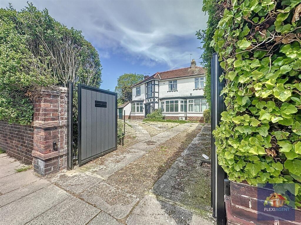 4-bed semi-detached on Scarisbrick New Road, Southport, £250,000