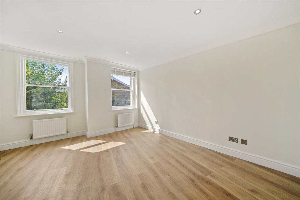 Apartment in London - View 5