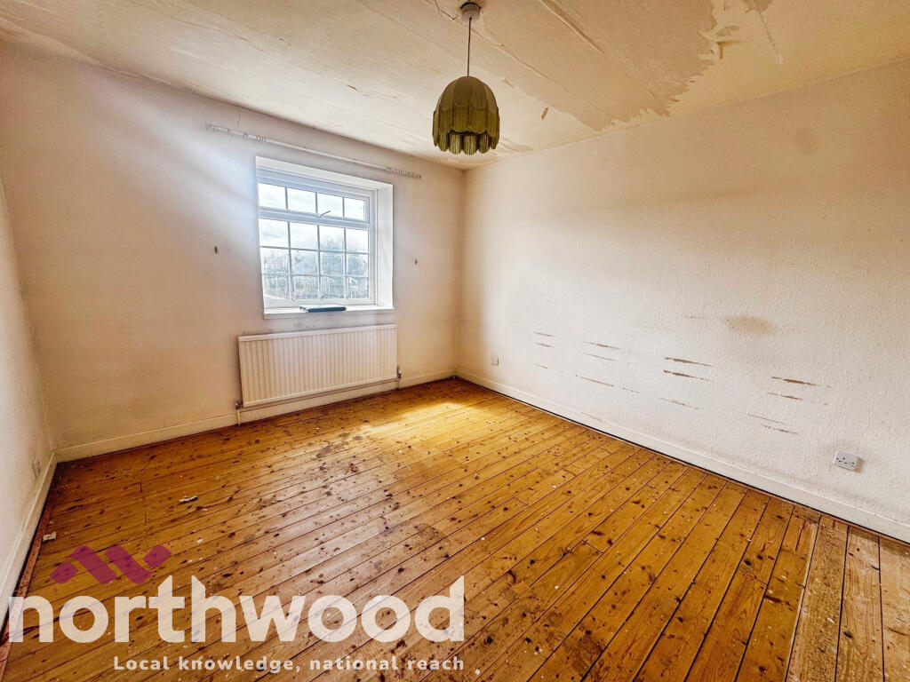 Apartment in Sefton, Liverpool City Region - View 3