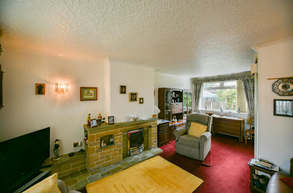 Park Avenue, Cheadle Hulme photo 2