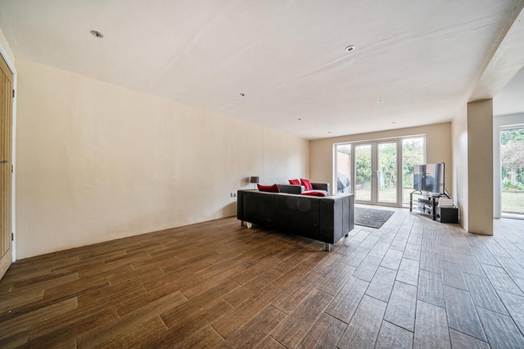 House in Thanet, Minster - More
