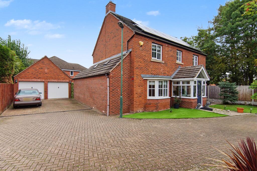 4-bed detached on Ten Shilling Drive, Coventry, CV4, £600,000