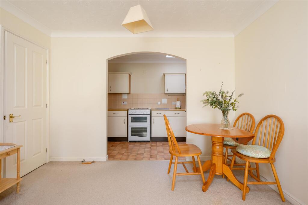 Apartment in York - View 3