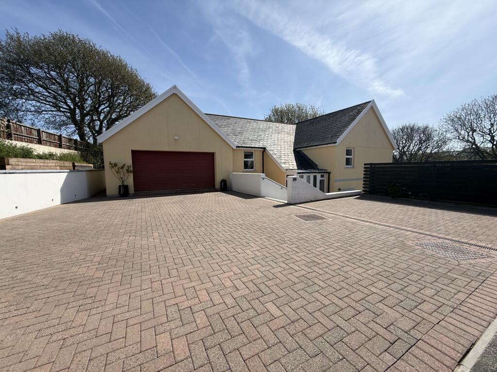 Main image of property: Swallow Dale, Saundersfoot, Pembrokeshire, SA69