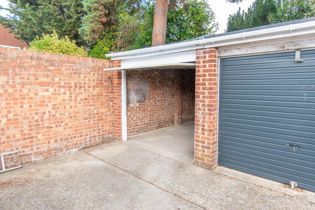 Pitford Road, Woodley, Reading - View 3