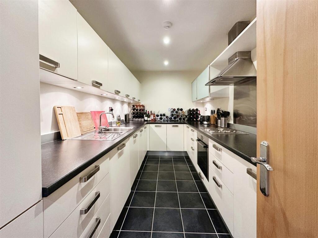 Trent Place, Warwick - View 2