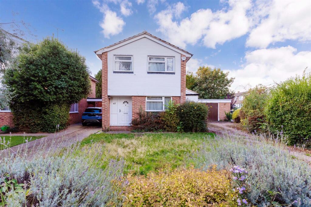 Main image of property: Aldebury Road, Maidenhead