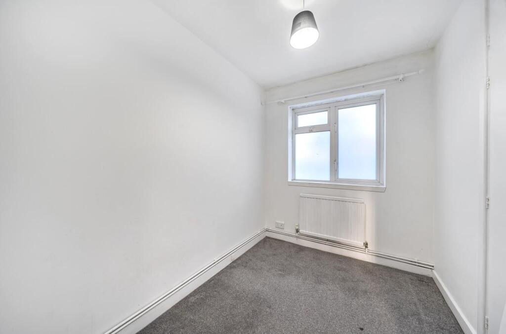 Apartment in London, Stanmore - More