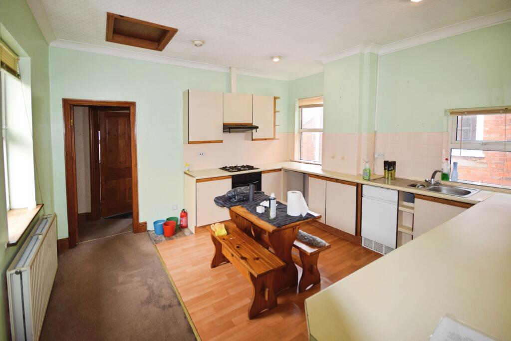 Lumley Avenue, Skegness, PE25 photo 3