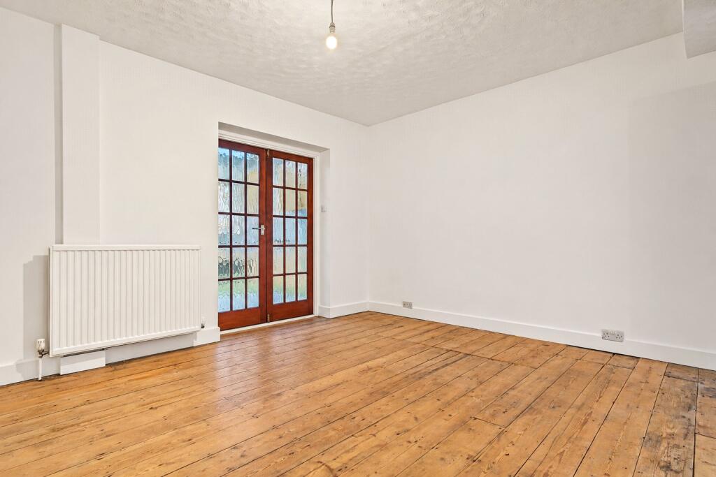 Redcliffe Street, Swindon, Wiltshire, SN2 photo 4