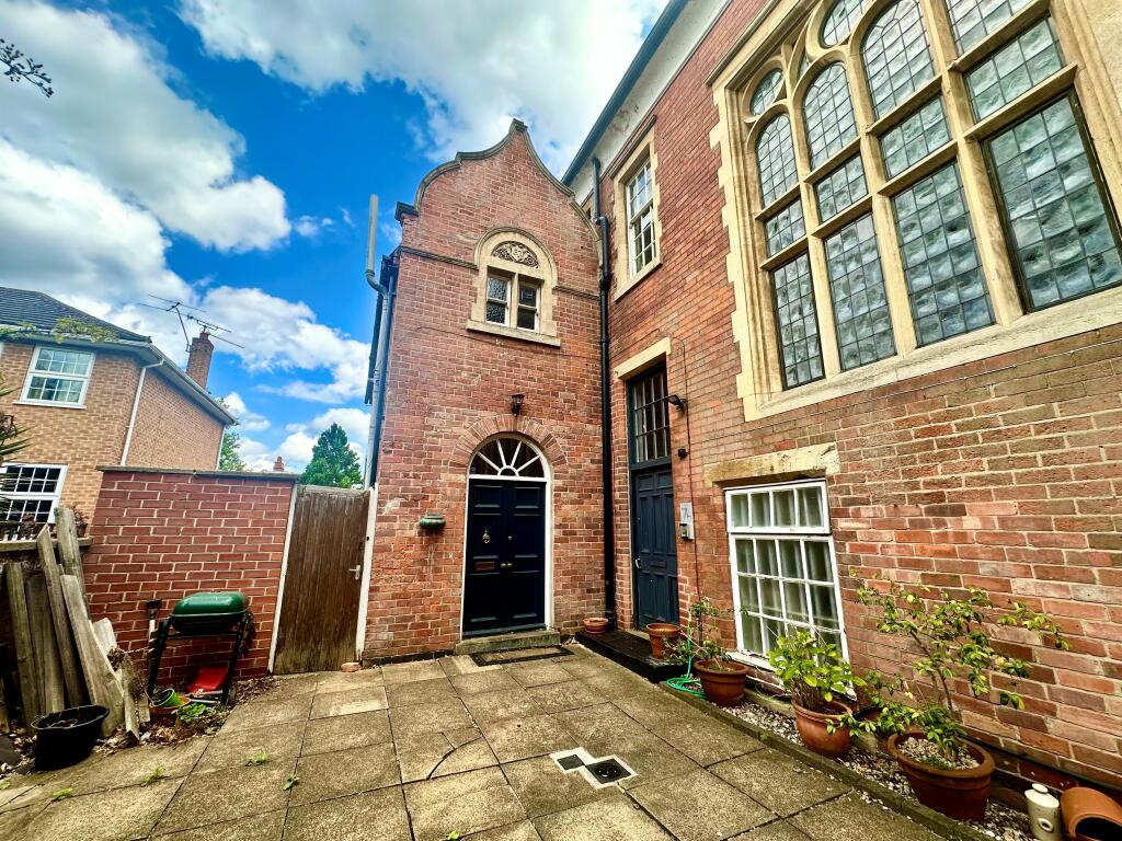 Main image of property: Newcastle Circus, NG7 1BJ