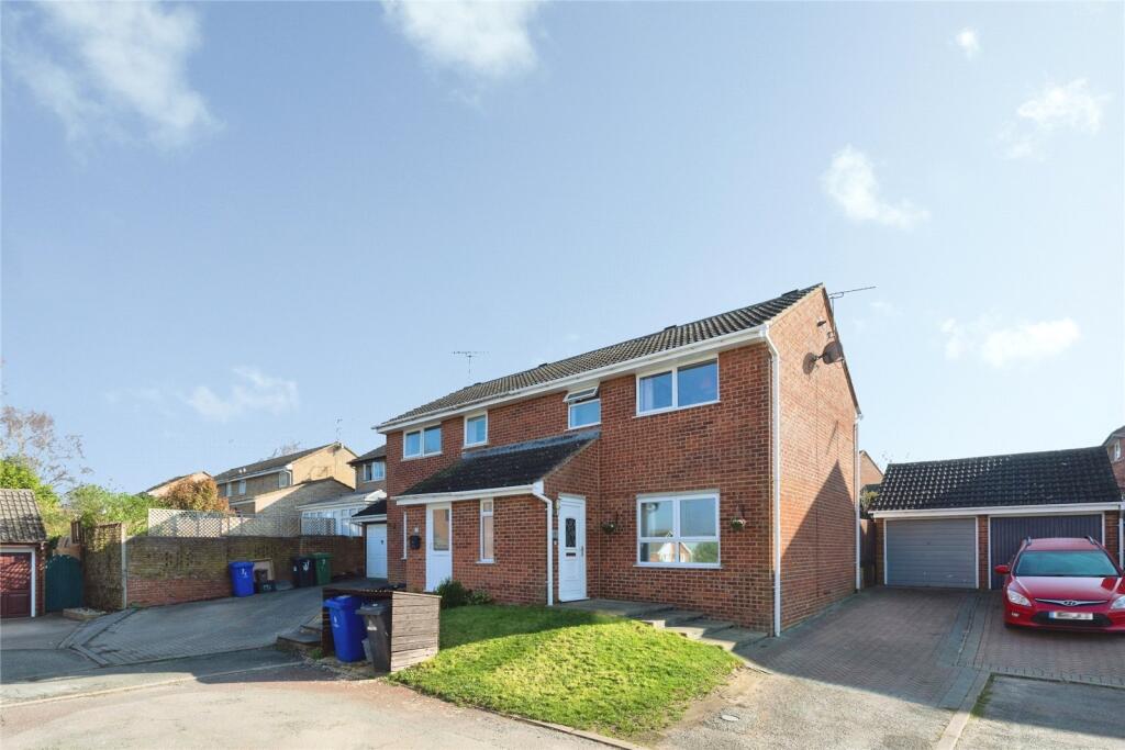Main image of property: Allens Gate, BRACKLEY, Northamptonshire, NN13