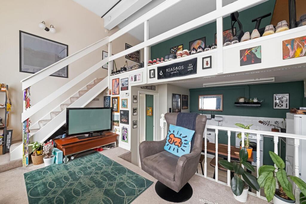 Main image of property: Lawrie Park Road, Sydenham, London, SE26
