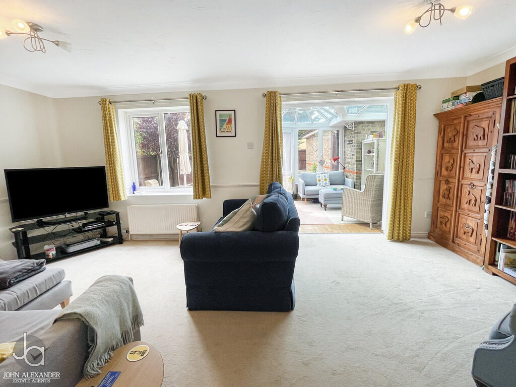 House in Braintree, Kelvedon - More