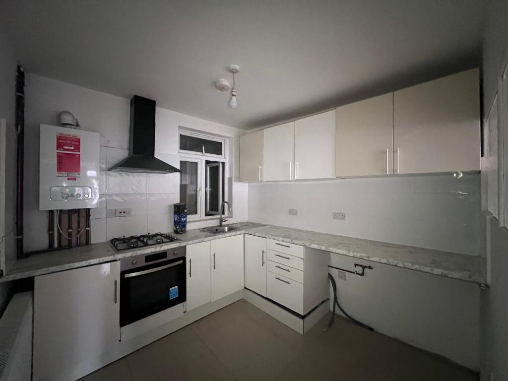 Main image of property: Wendys Shalom Hair & Beauty, Hertford Road, Enfield