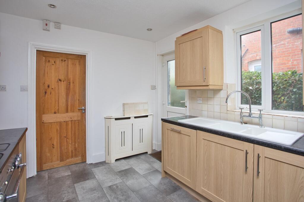 House in Folkestone, Morehall - View 5