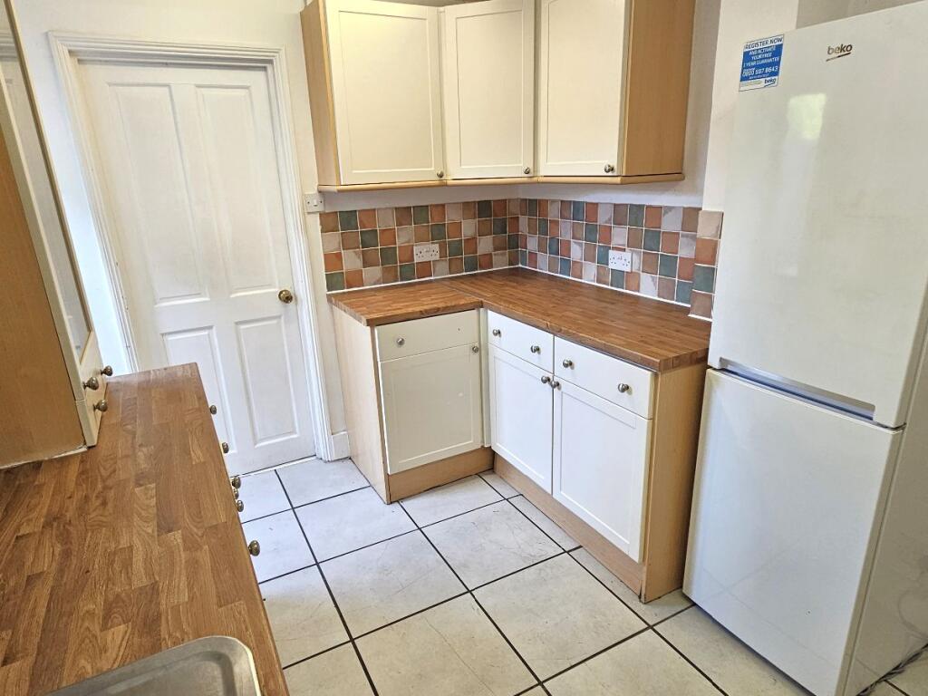 House in Twickenham - More
