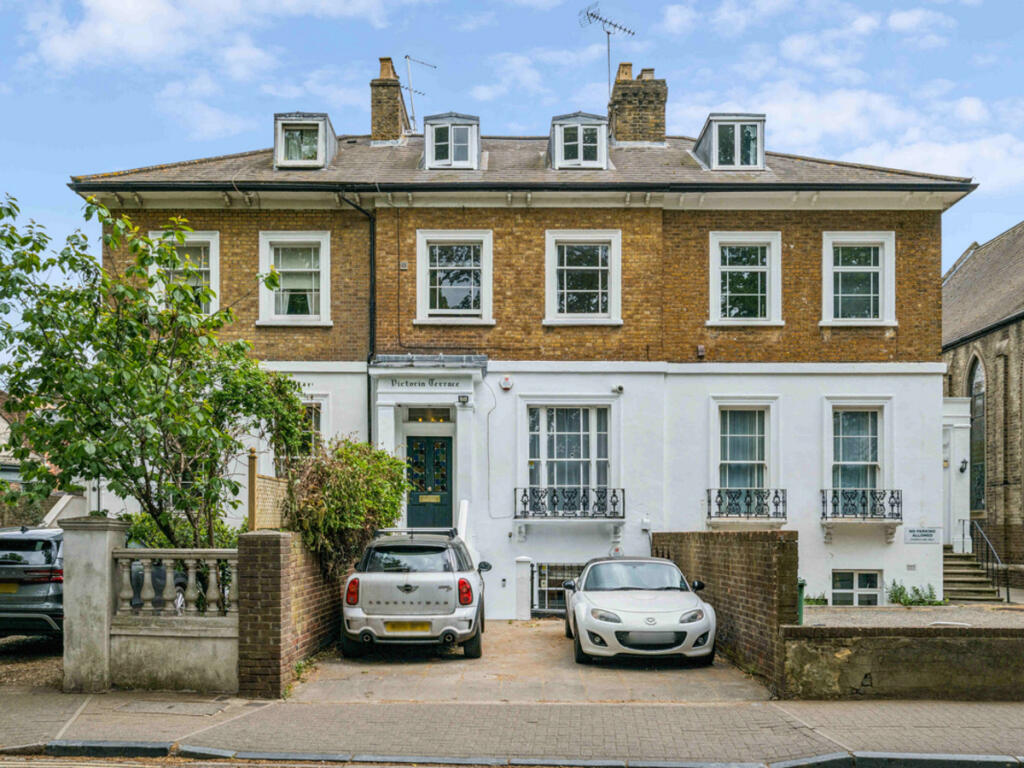 Main image of property: Ealing Green, London, W5