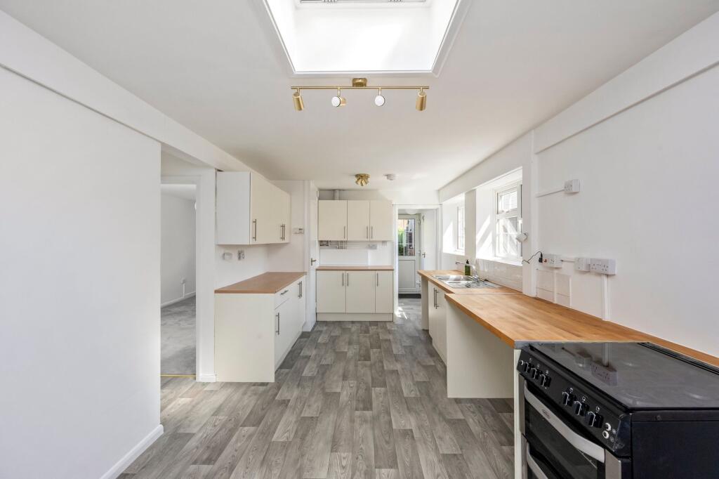 Apartment in Tonbridge - View 2
