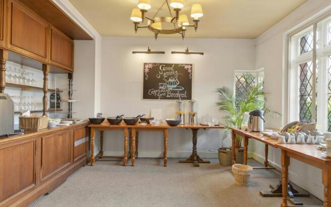 8685235-interior25.jpg