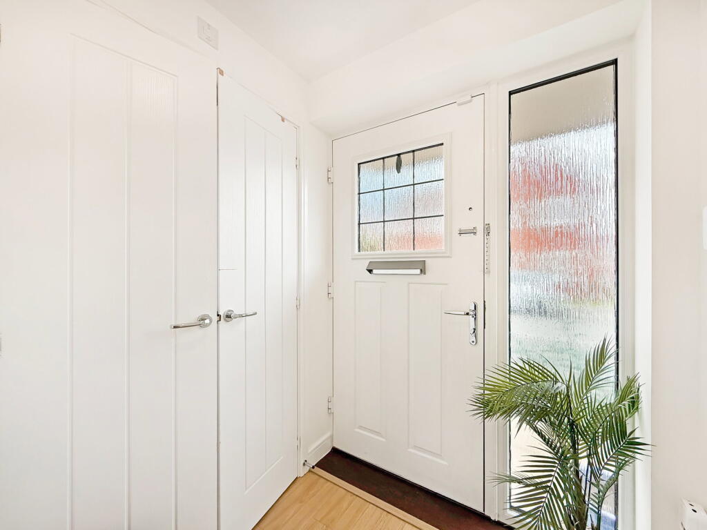 Tedder Gardens, Melksham, SN12 photo 2