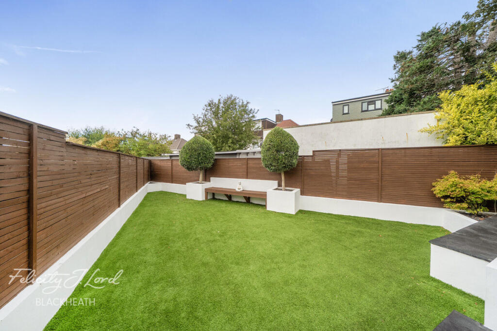 House in London - View 3