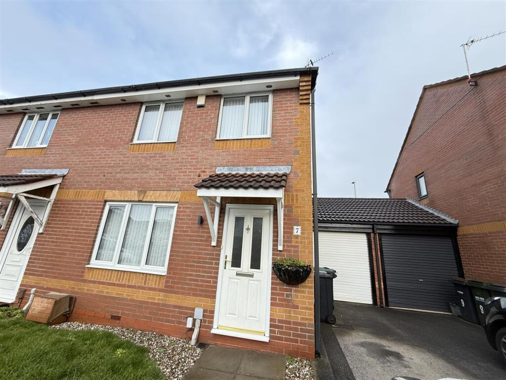 Main image of property: Nether Pasture, Netherfield, Nottingham