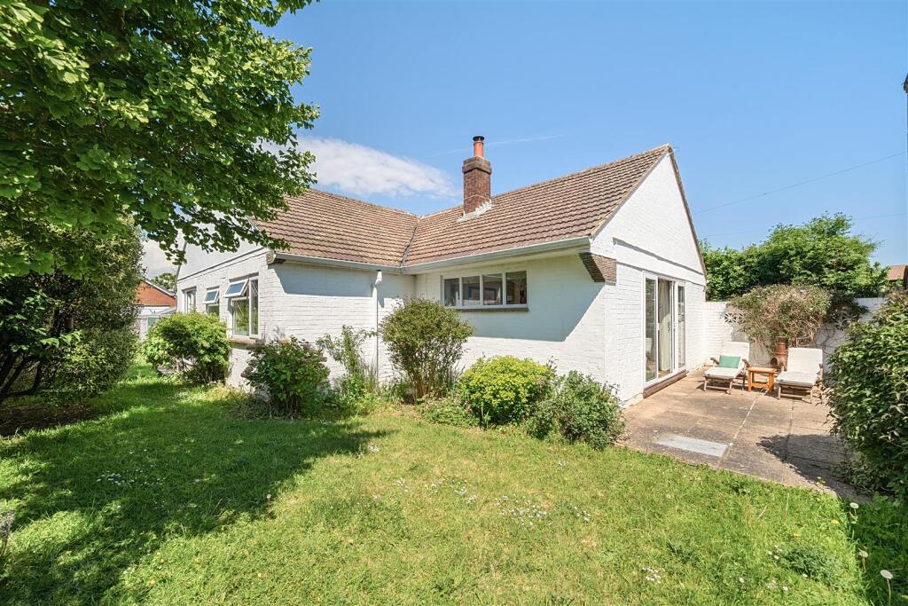 Main image of property: Vicarage Lane, Stubbington