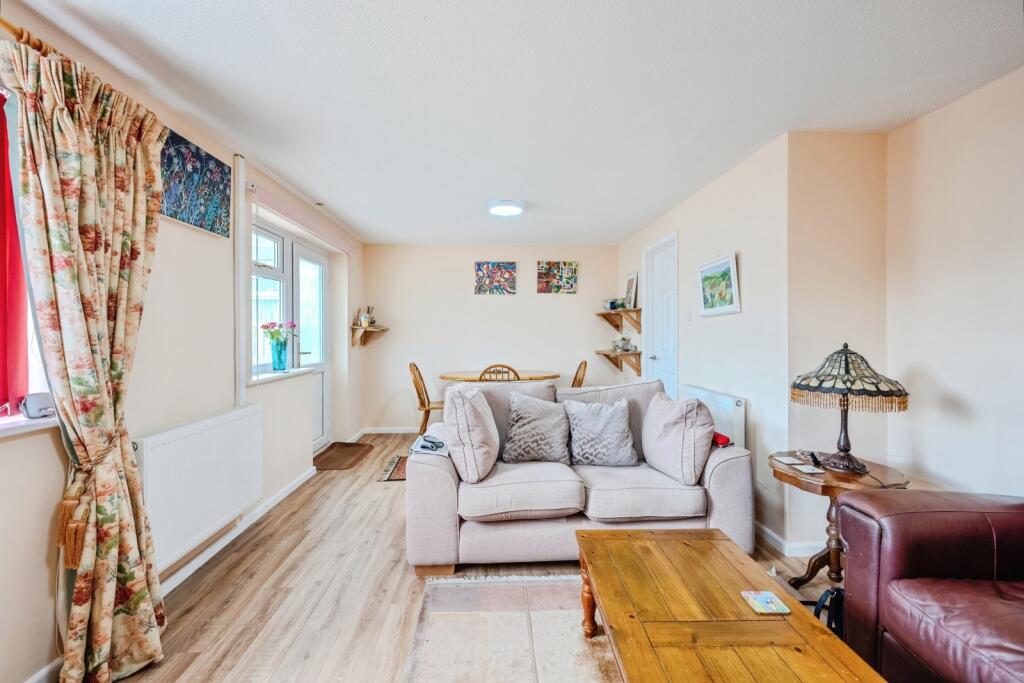 House in Forest of Dean, Lydney - More