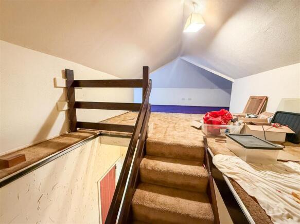 ATTIC ROOM