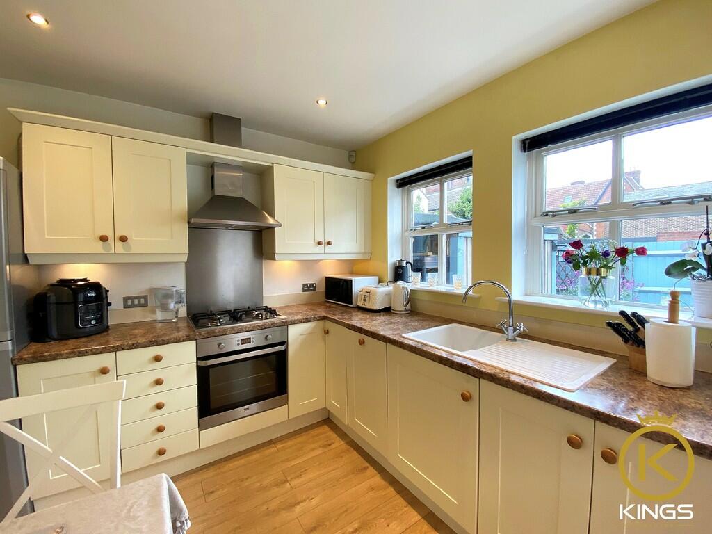 House in Portsmouth - View 4
