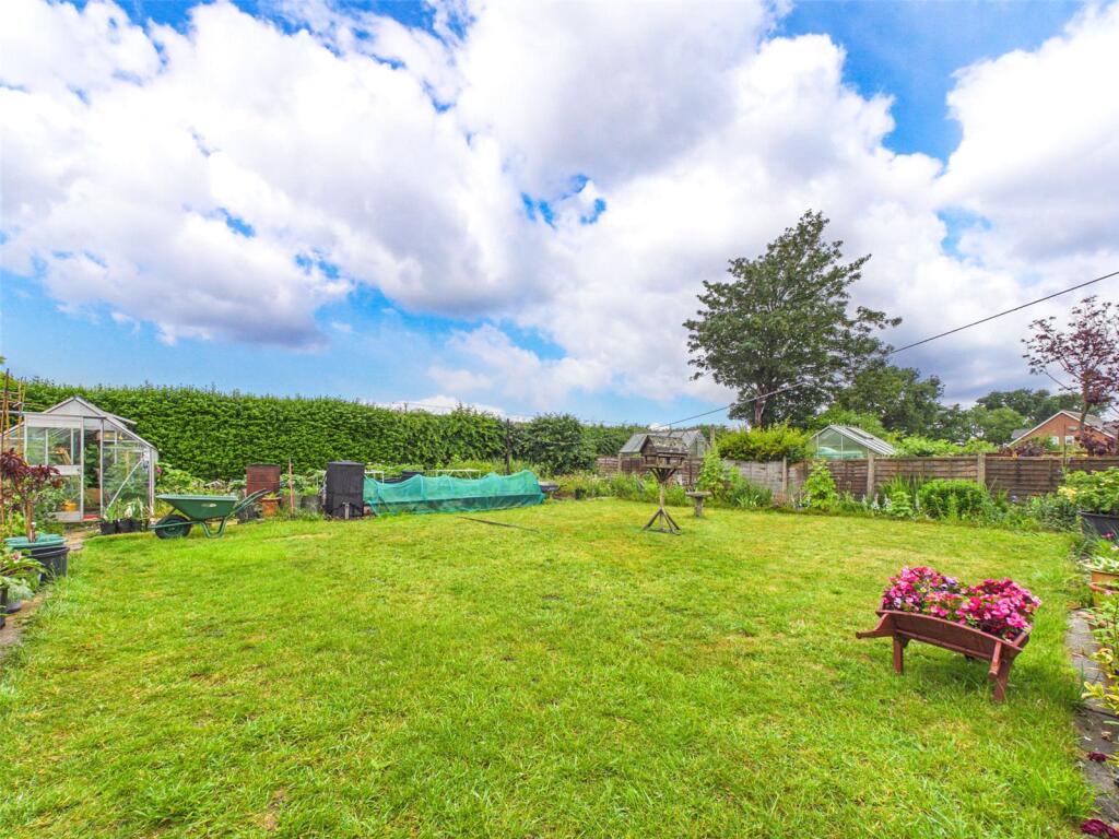 House in New Forest, Neacroft, Bransgore - View 2