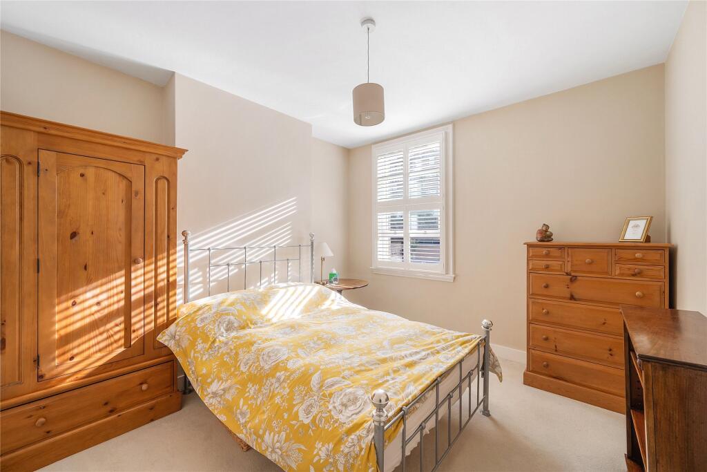Apartment in London - View 4