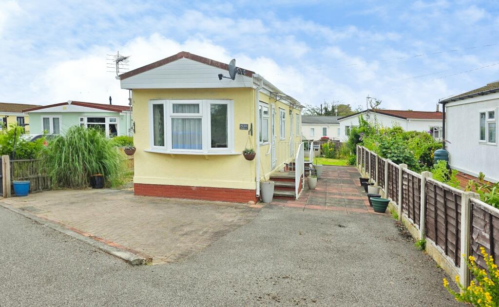 Main image of property: Braemar Residential Park, Kirkby Green, LN4