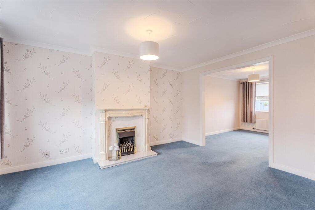 House in Glasgow, Priory Bridge, High Blantyre - View 4