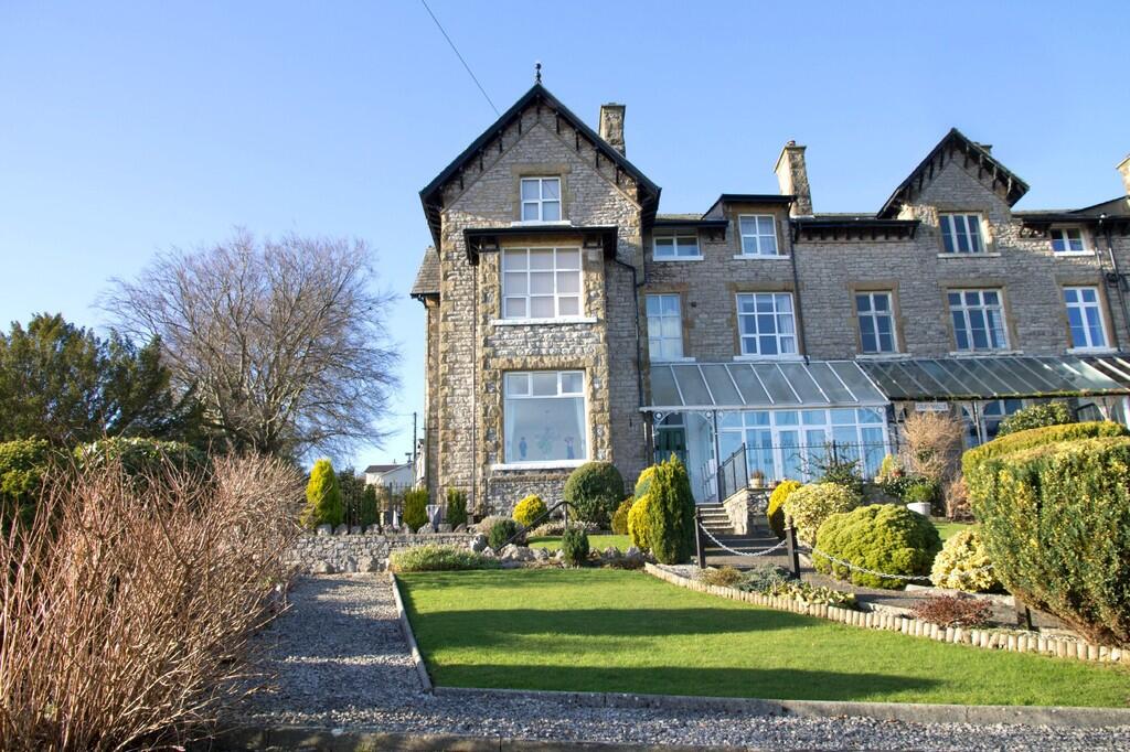 Main image of property: Flat 3 Craiglands, Methven Terrace, Grange-over-Sands, Cumbria, LA11 7DP