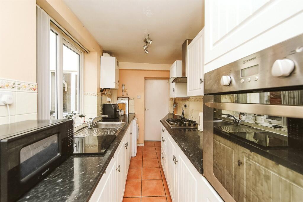 Broome Road, Birkdale, Southport, Merseyside, PR8 photo 3