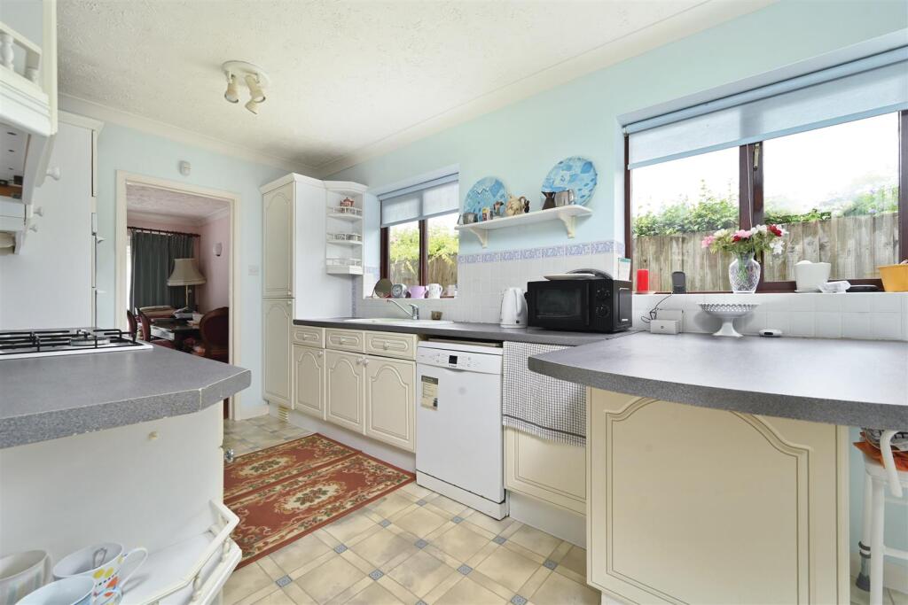 Shoreham Road, Small Dole, Henfield photo 4
