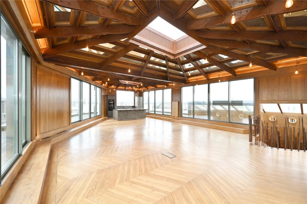 4 szobás lakás, 304 m²
