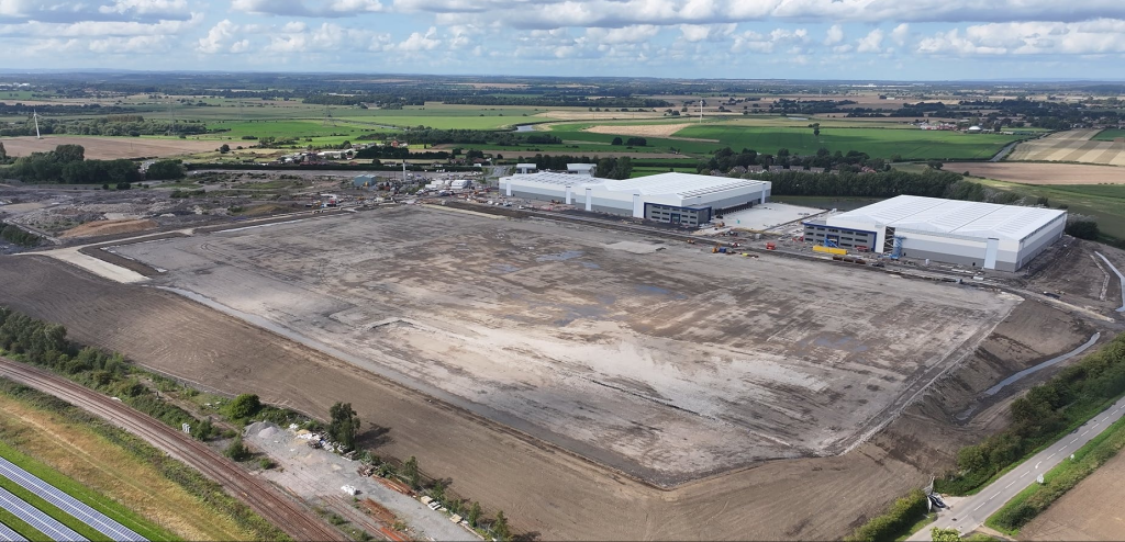 Kestrel Cam 00B12B Hi Res Screenshot.png