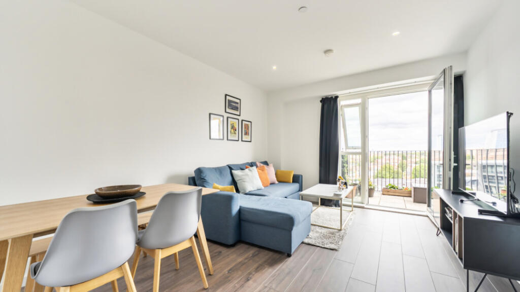 Apartment in London - View 5